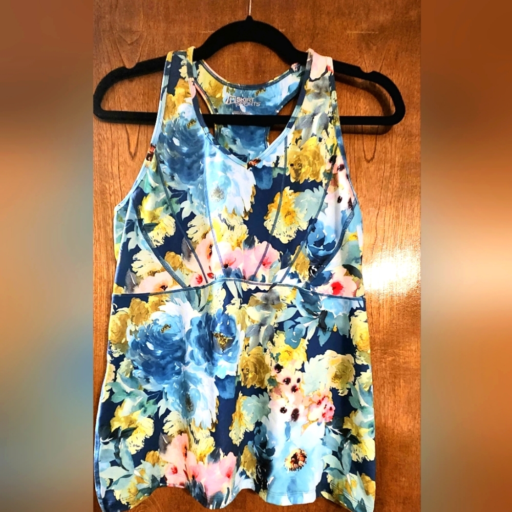 SkirtSports Tank